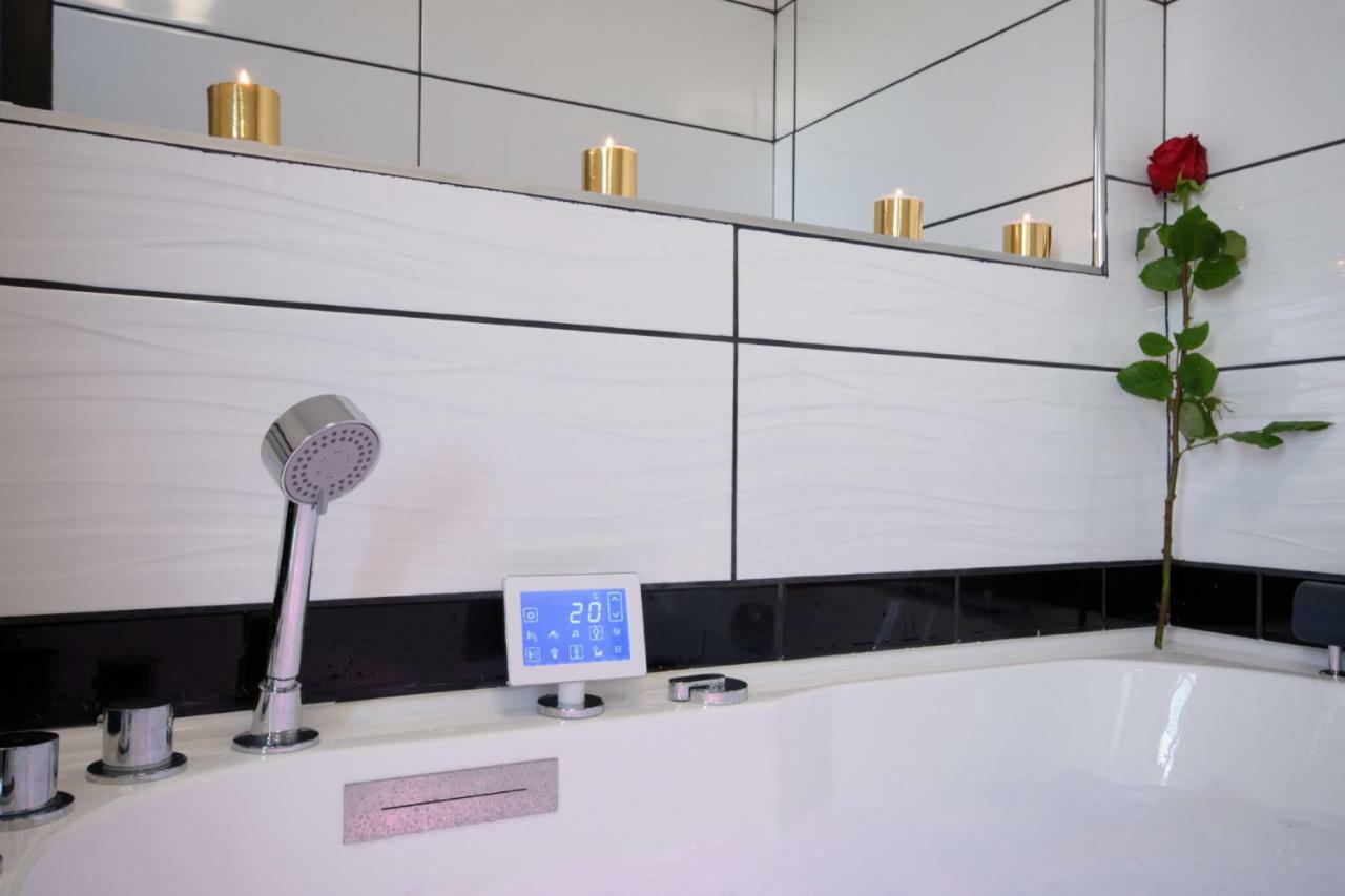 Mv Suite & Spa Reims Exterior foto